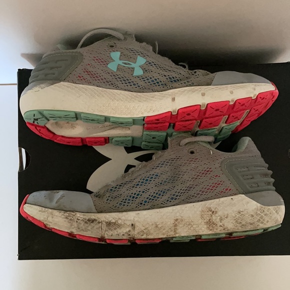 UNDER ARMOUR Charged Rogue girls 3.5 very used condition - Picture 9 of 14